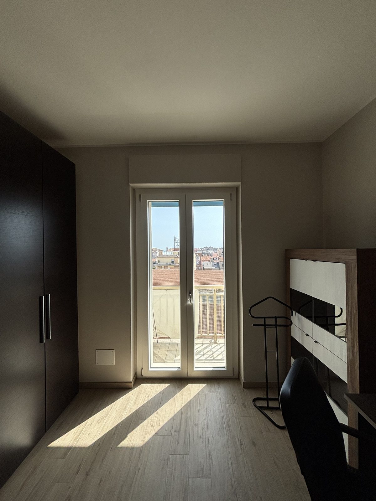 Studio · porta-finestra: prima